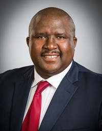 NRE Auctioneeres Staff Member
